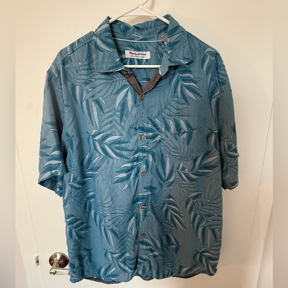 Tommy Bahama Button Down T-Shirt